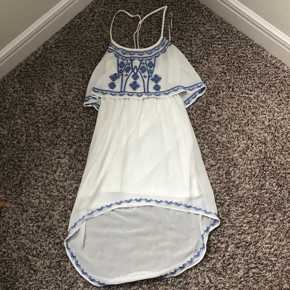 High-low Dress - Picture 2 of 3